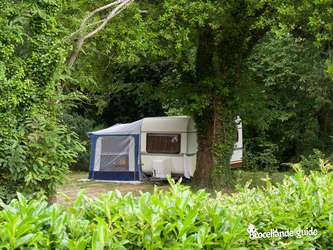 Emplacements caravanes - Camping Le Painfaut près de l'île aux Pies